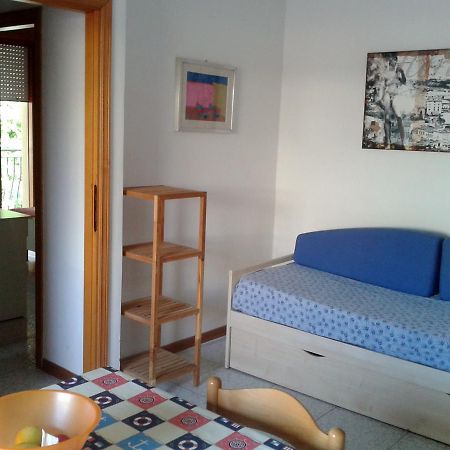 Residence Monaco Appartamenti Римини Экстерьер фото