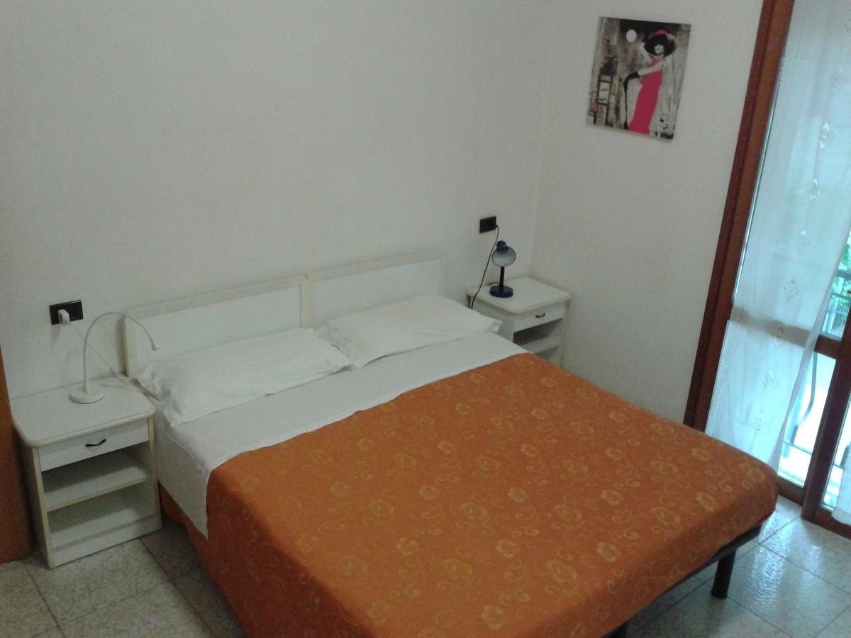 Residence Monaco Appartamenti Римини Номер фото