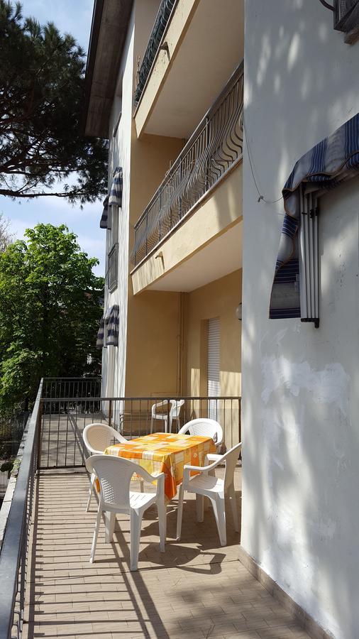 Residence Monaco Appartamenti Римини Экстерьер фото