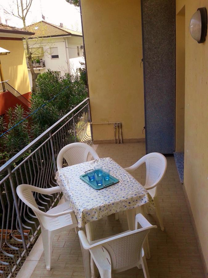 Residence Monaco Appartamenti Римини Экстерьер фото
